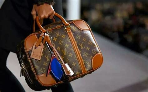 tas merk louis vuitton|Louis Vuitton online shopping.